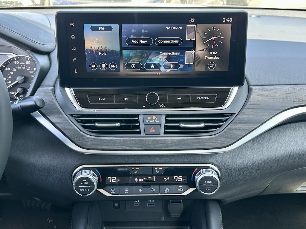 New 2025 Nissan Altima SV Sedan