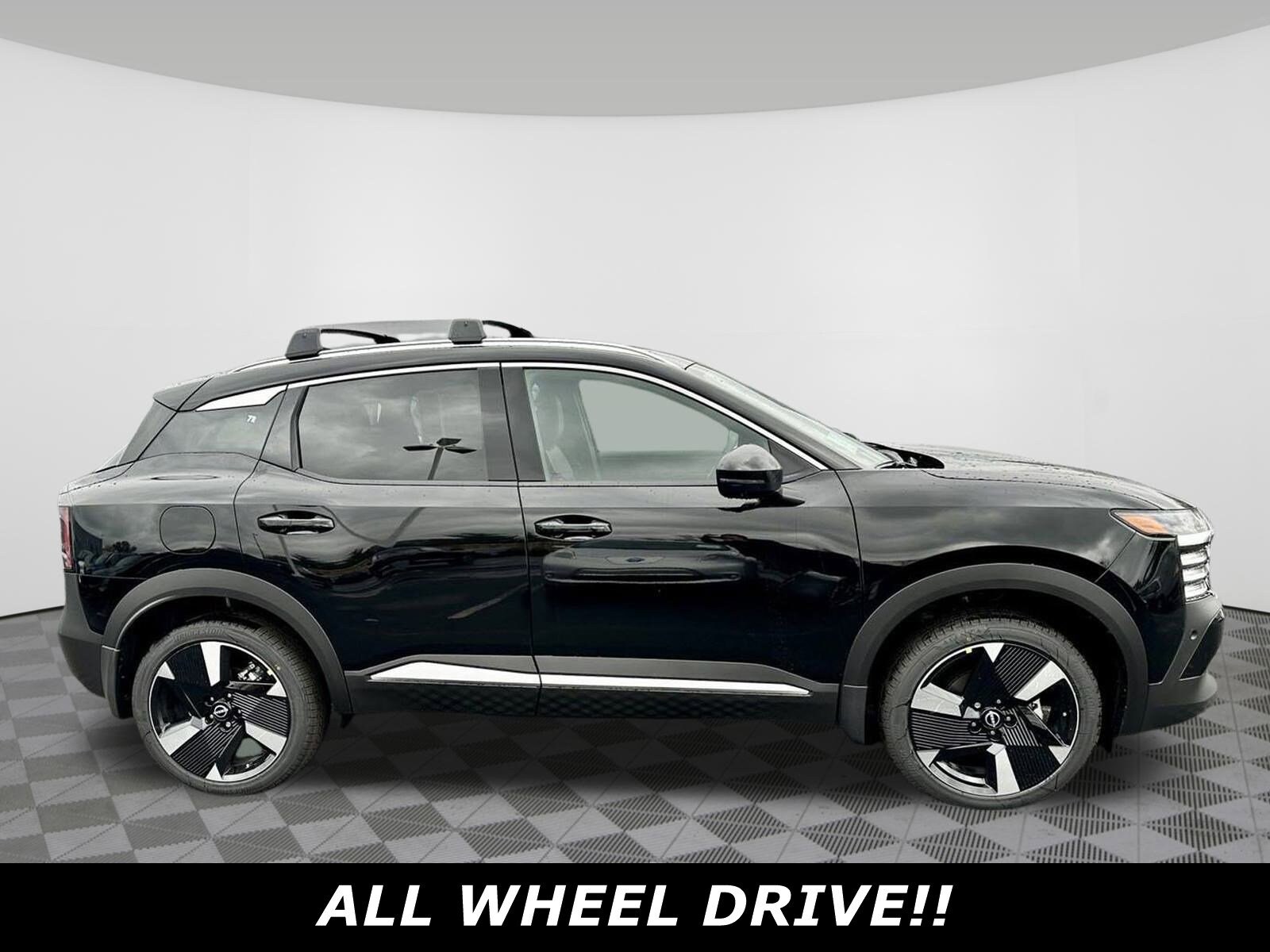 2025 Nissan Kicks SR photo 2