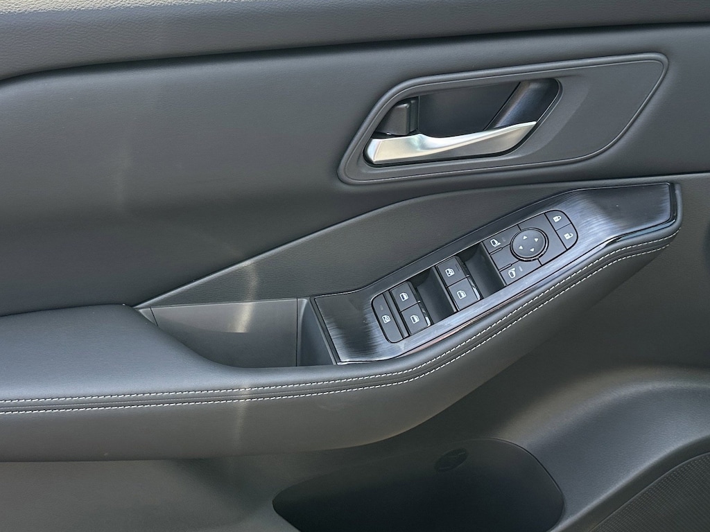 New 2026 Nissan Rogue SV SUV