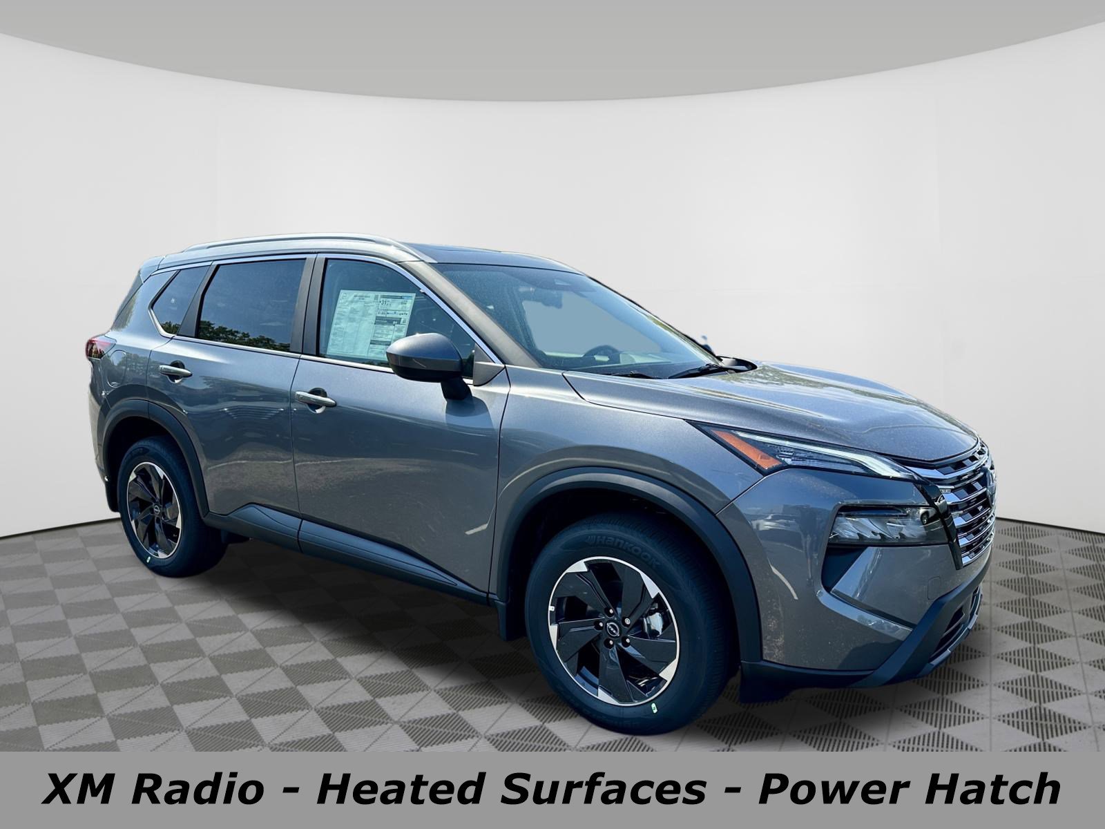 2026 Nissan Rogue SV's photo