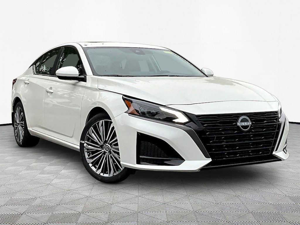 New 2026 Nissan Altima SV Sedan
