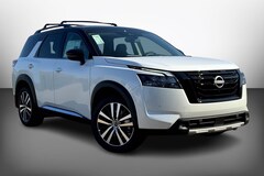2025 Nissan Pathfinder Platinum SUV