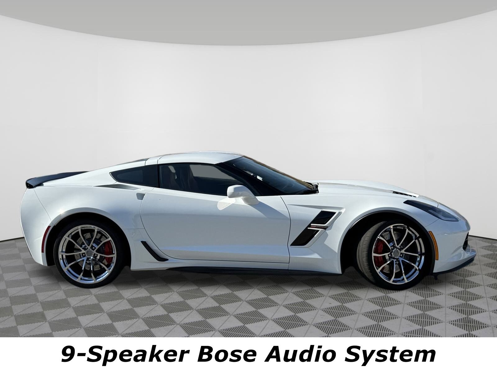 2019 Chevrolet Corvette Grand Sport 1LT photo 2