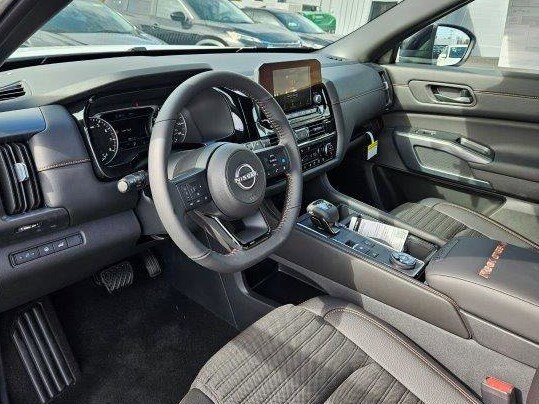 2025 Nissan Pathfinder Rock Creek photo 3