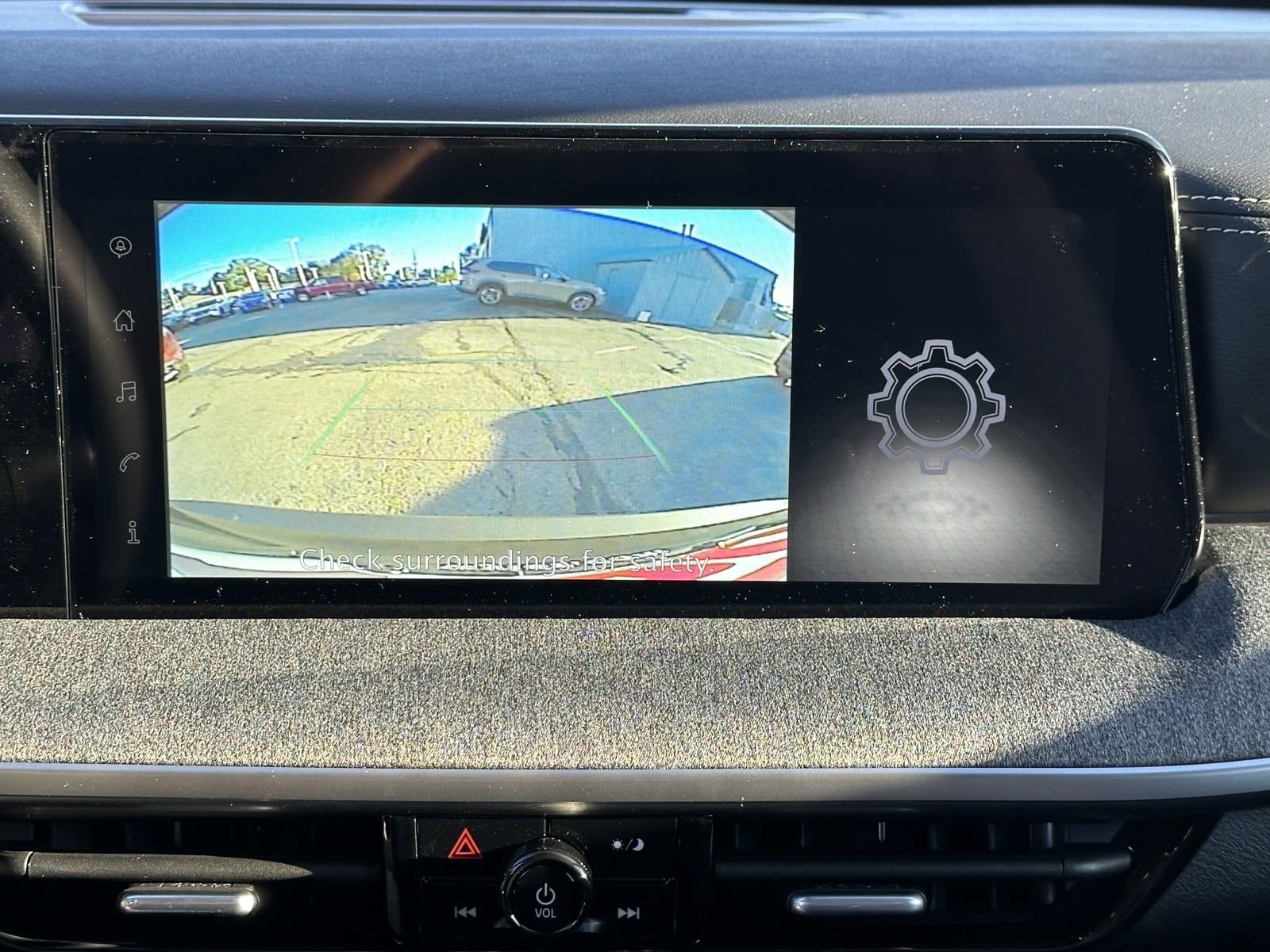 2025 Nissan Kicks SV AWD - Photo 22