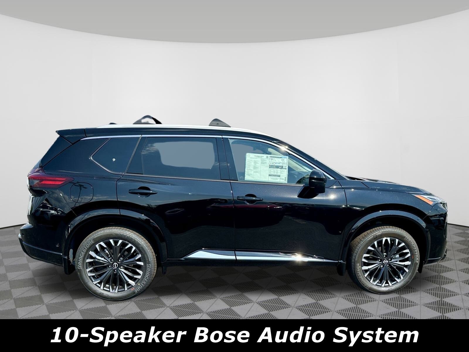 2026 Nissan Rogue Platinum photo 2