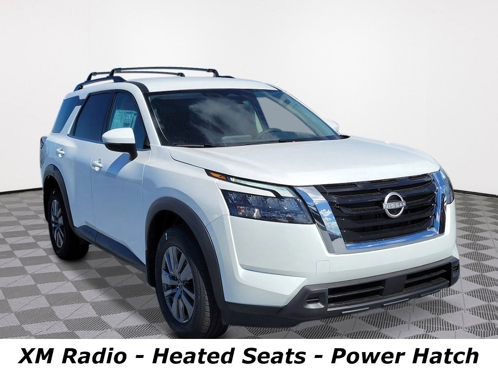 2025 Nissan Pathfinder SV's photo