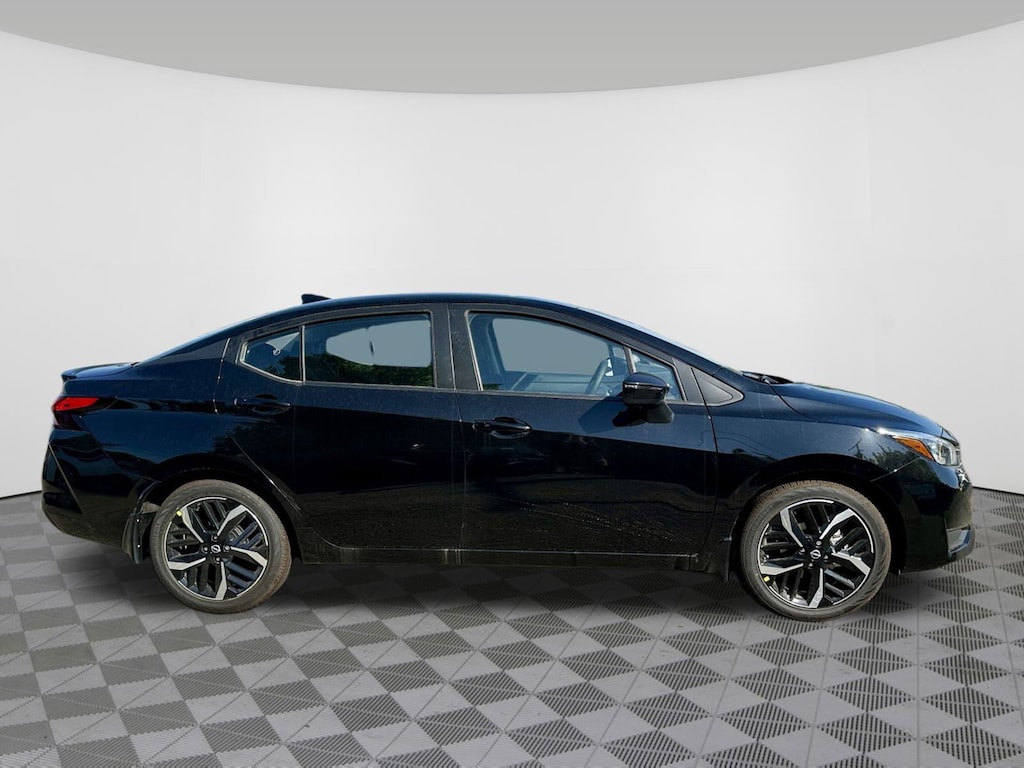 Used 2025 Nissan Versa SR CVT Sedan