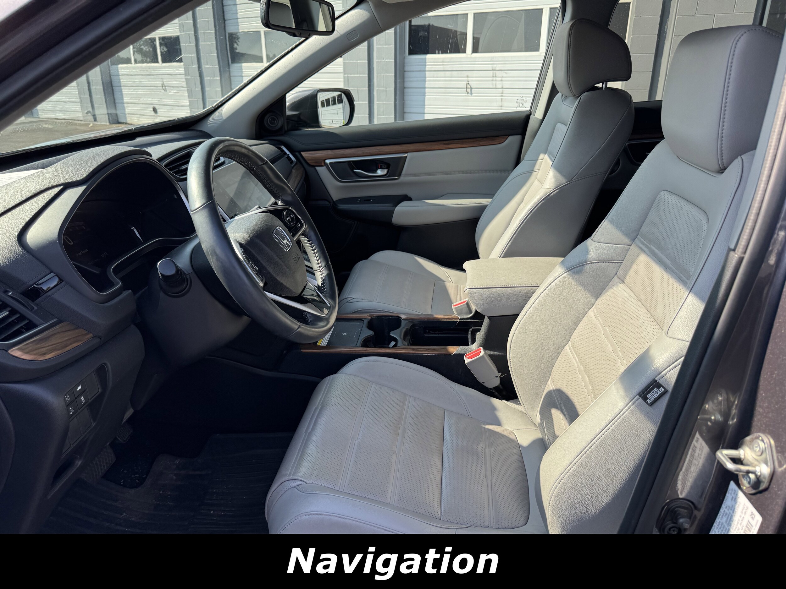 2020 Honda CR-V Touring photo 3