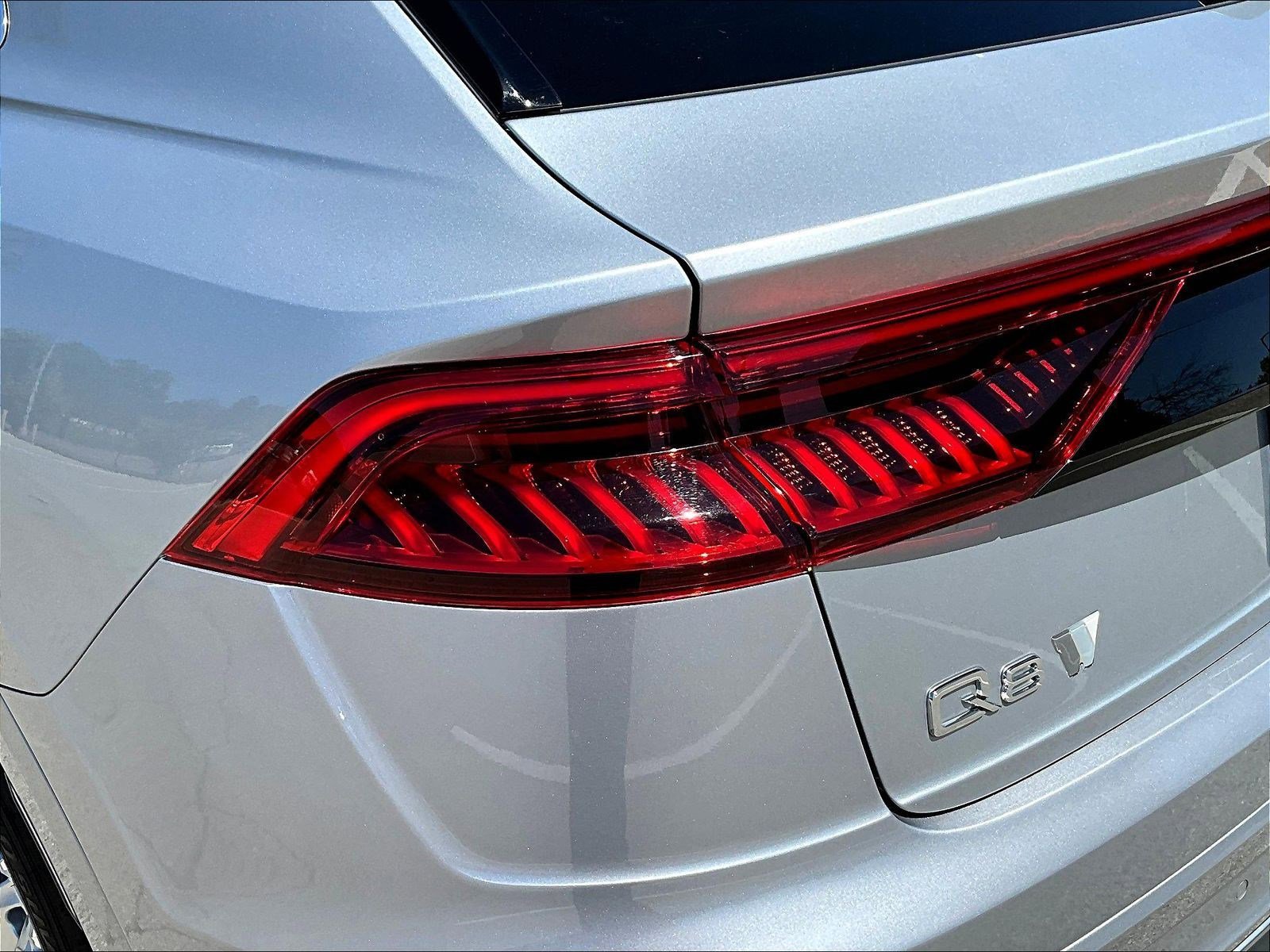 2019 Audi Q8 Premium - Photo 23