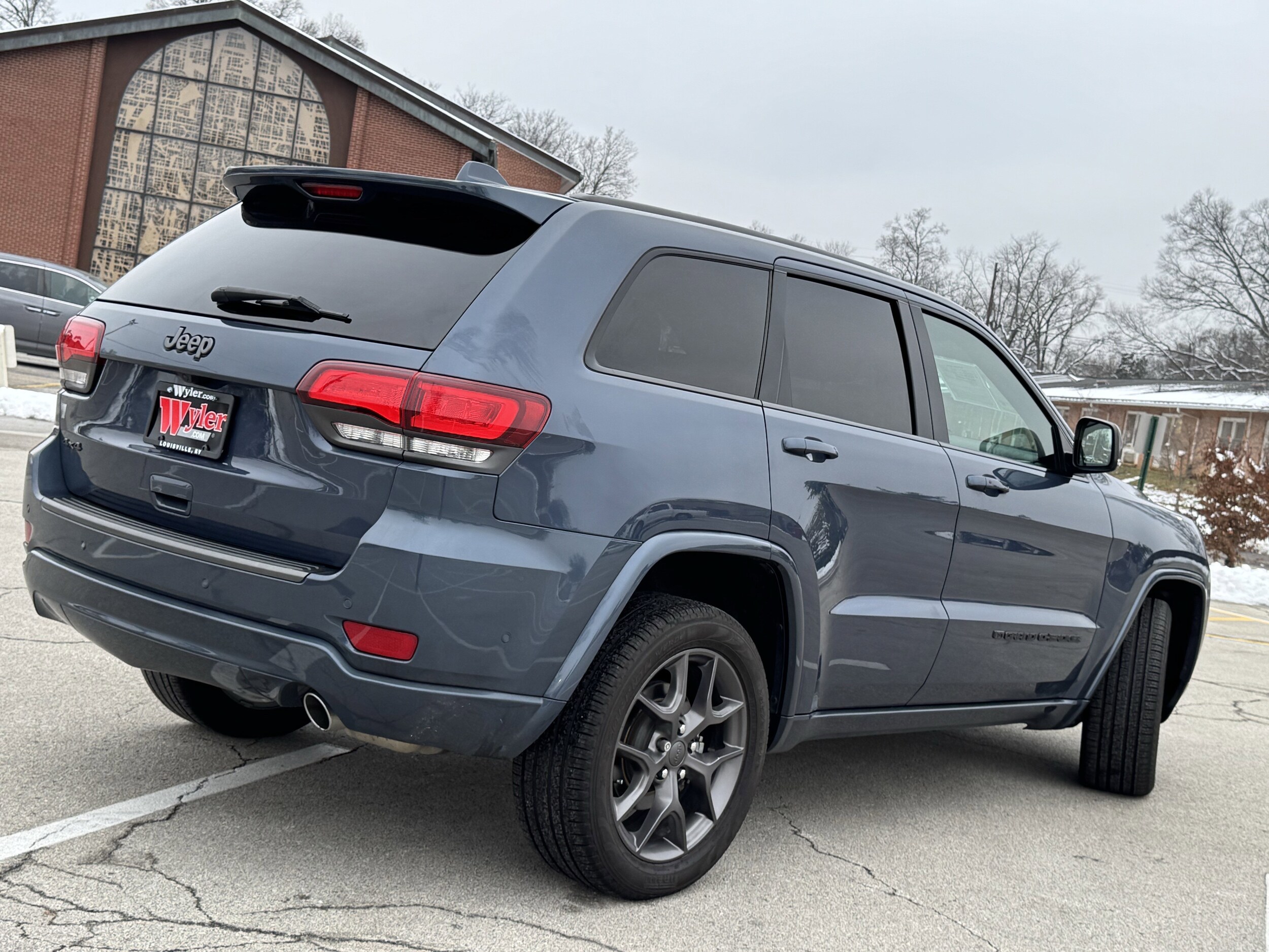 2021 Jeep Grand Cherokee Limited photo 3