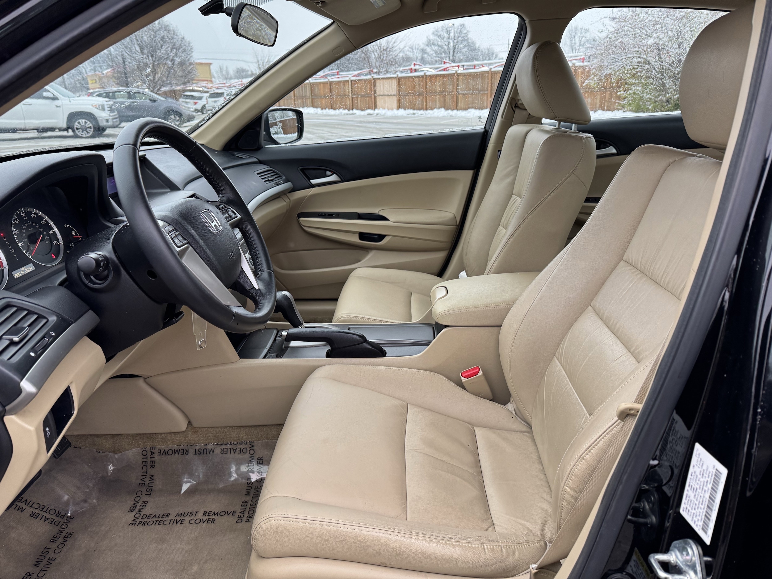 2011 Honda Accord SE photo 4