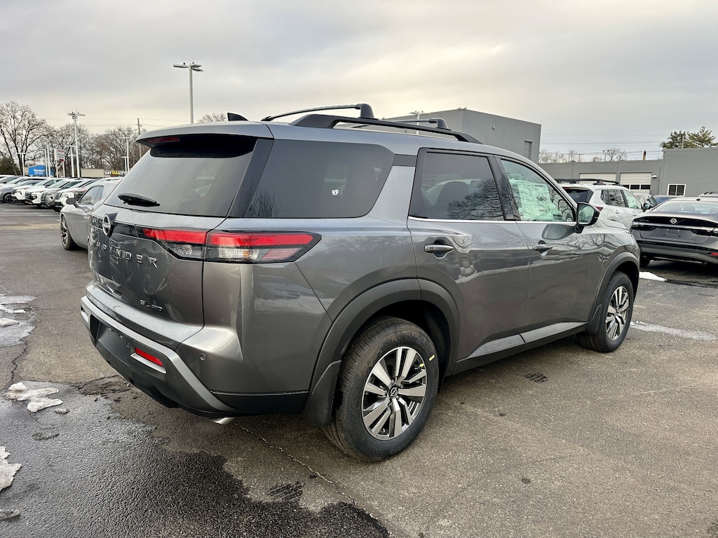 New 2026 Nissan Pathfinder SL SUV