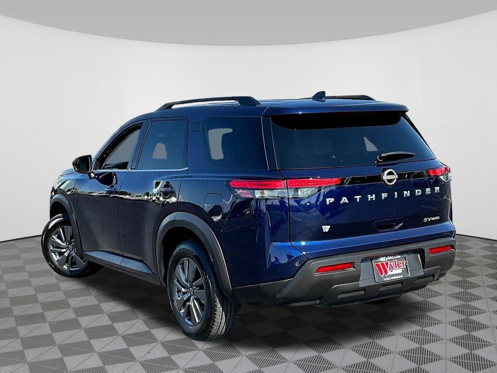 Used 2024 Nissan Pathfinder SV 4WD SUV