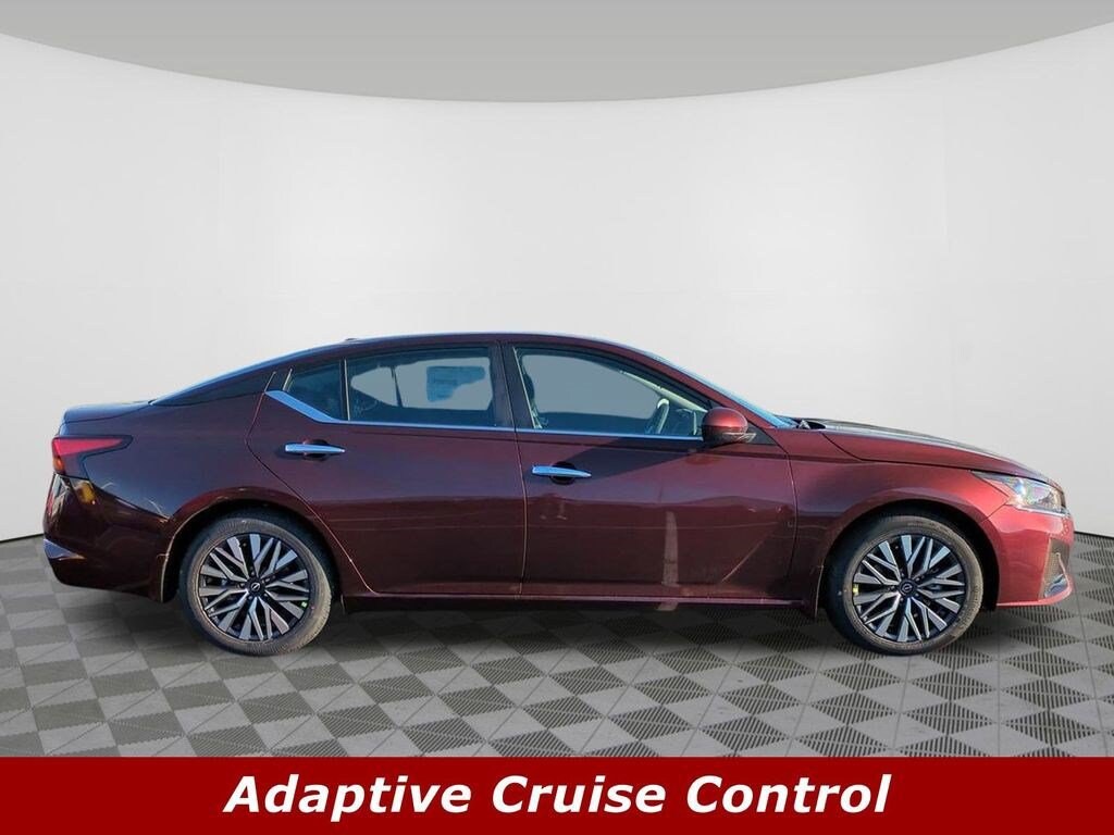 Certified 2025 Nissan Altima SV FWD Sedan