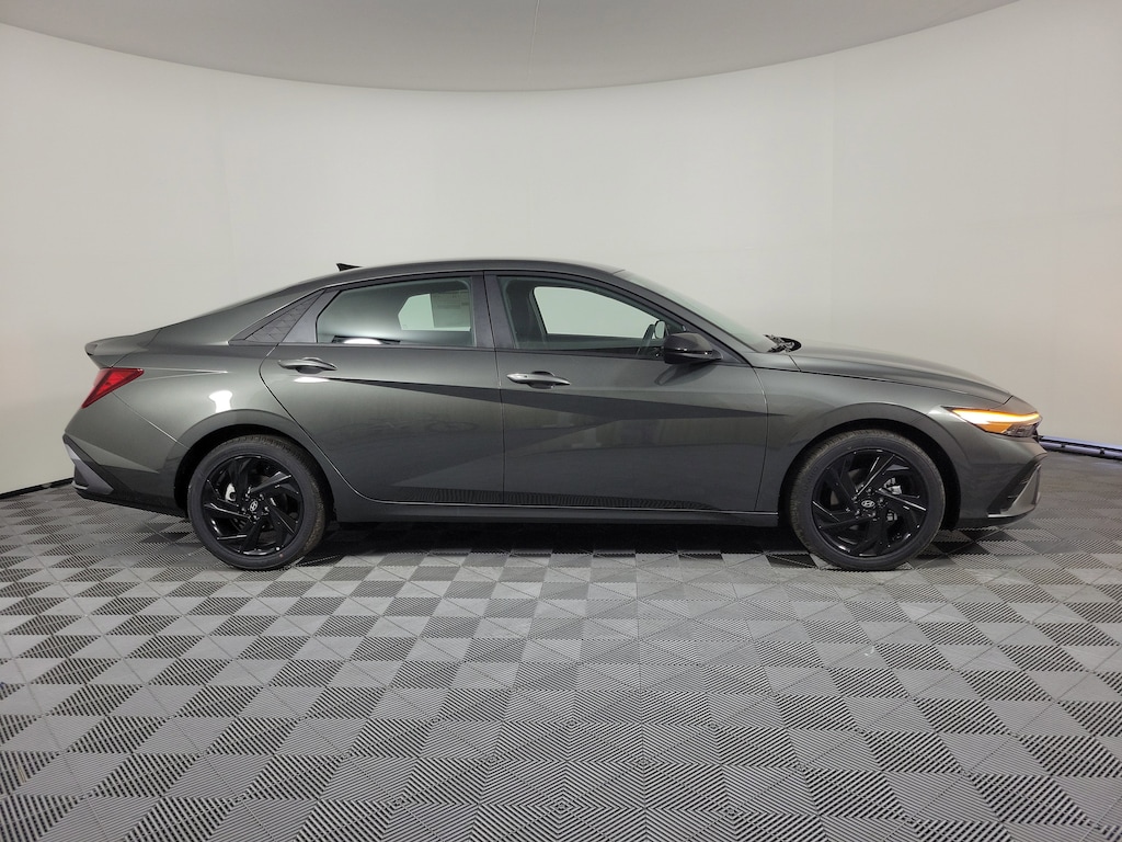 New 2026 Hyundai Elantra SEL Sport Sedan