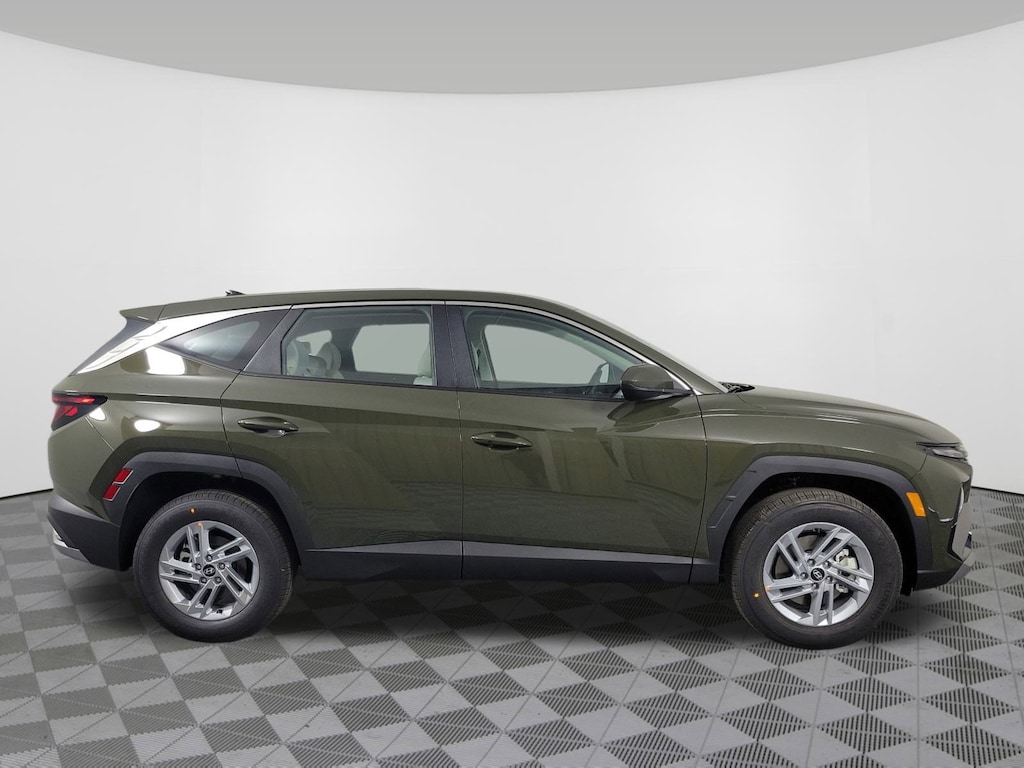 New 2026 Hyundai Tucson SE AWD SUV