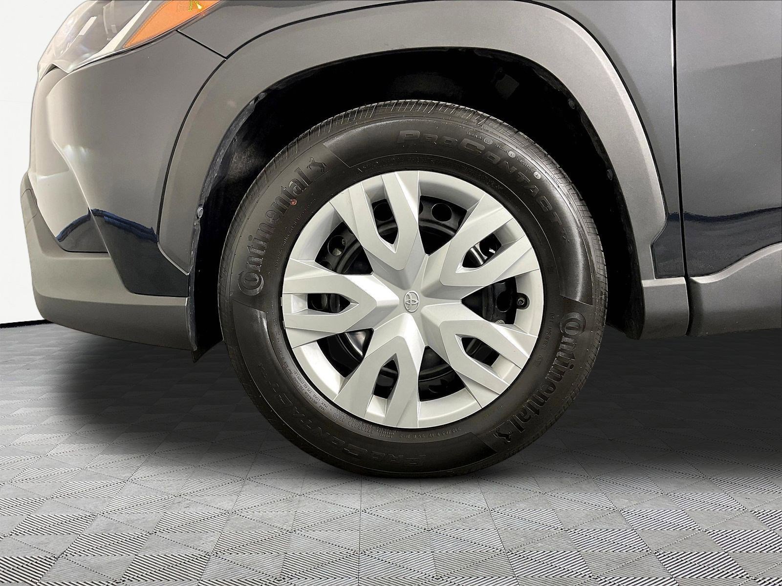 2024 Toyota Corolla Cross L - Photo 32