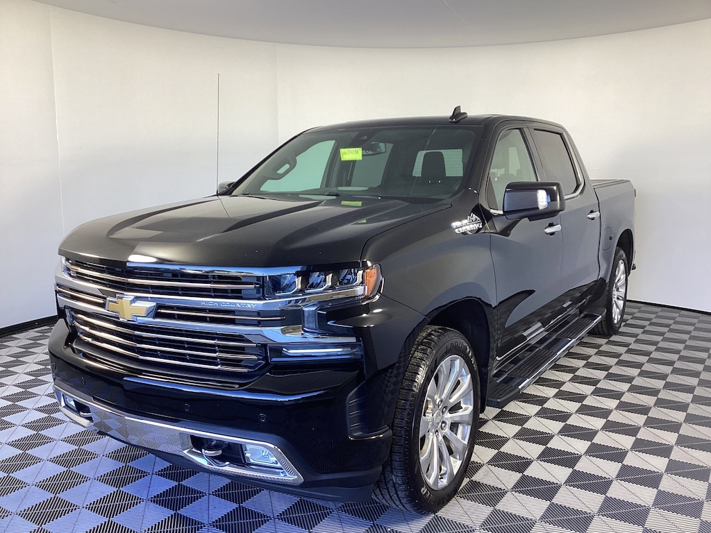 Used 2019 Chevrolet Silverado 1500 High Country 4WD Crew Cab 147 High Country
