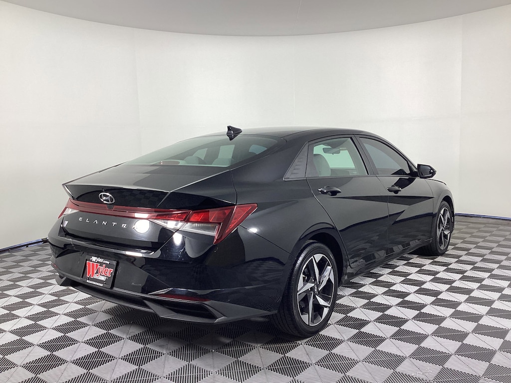 Used 2023 Hyundai Elantra SEL SEL IVT