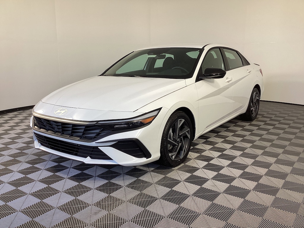 Certified 2025 Hyundai Elantra SEL Convenience SEL Convenience IVT