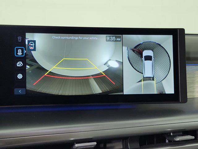 2026 Hyundai IONIQ 9 SEL - Photo 13