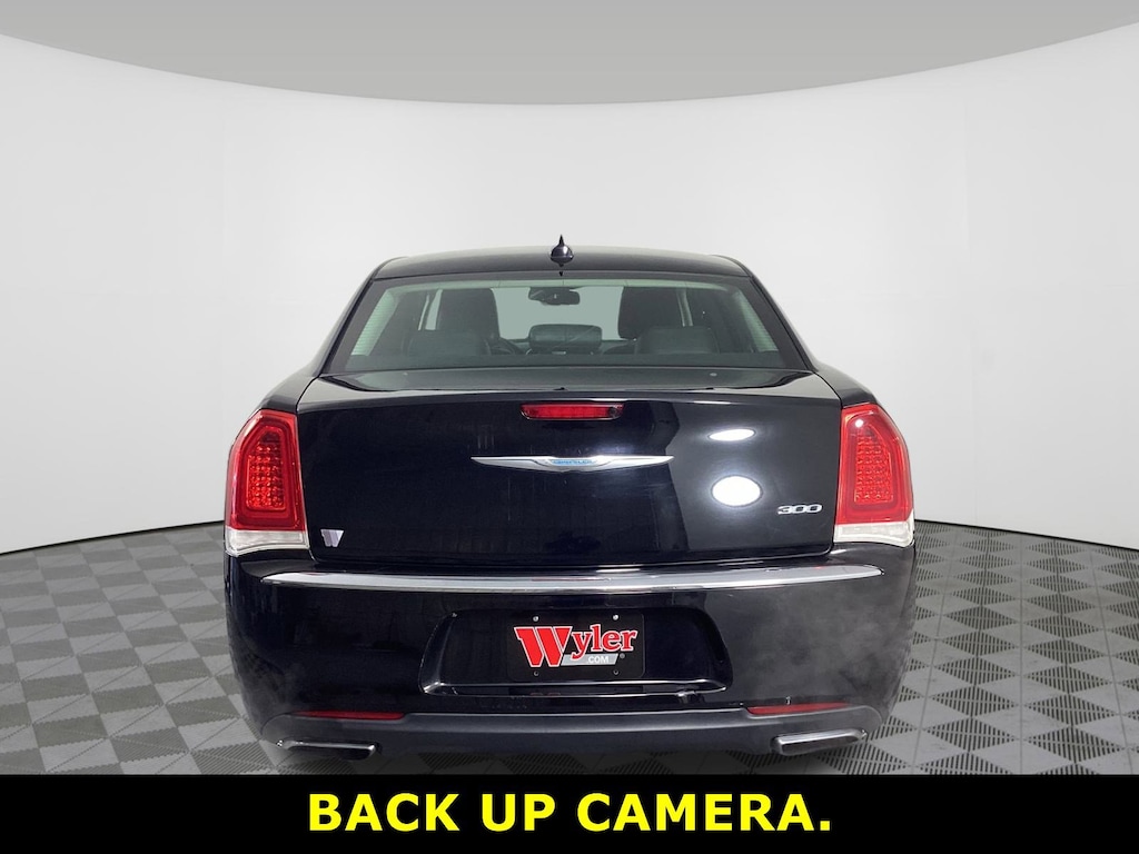 Used 2015 Chrysler 300 Limited Sedan
