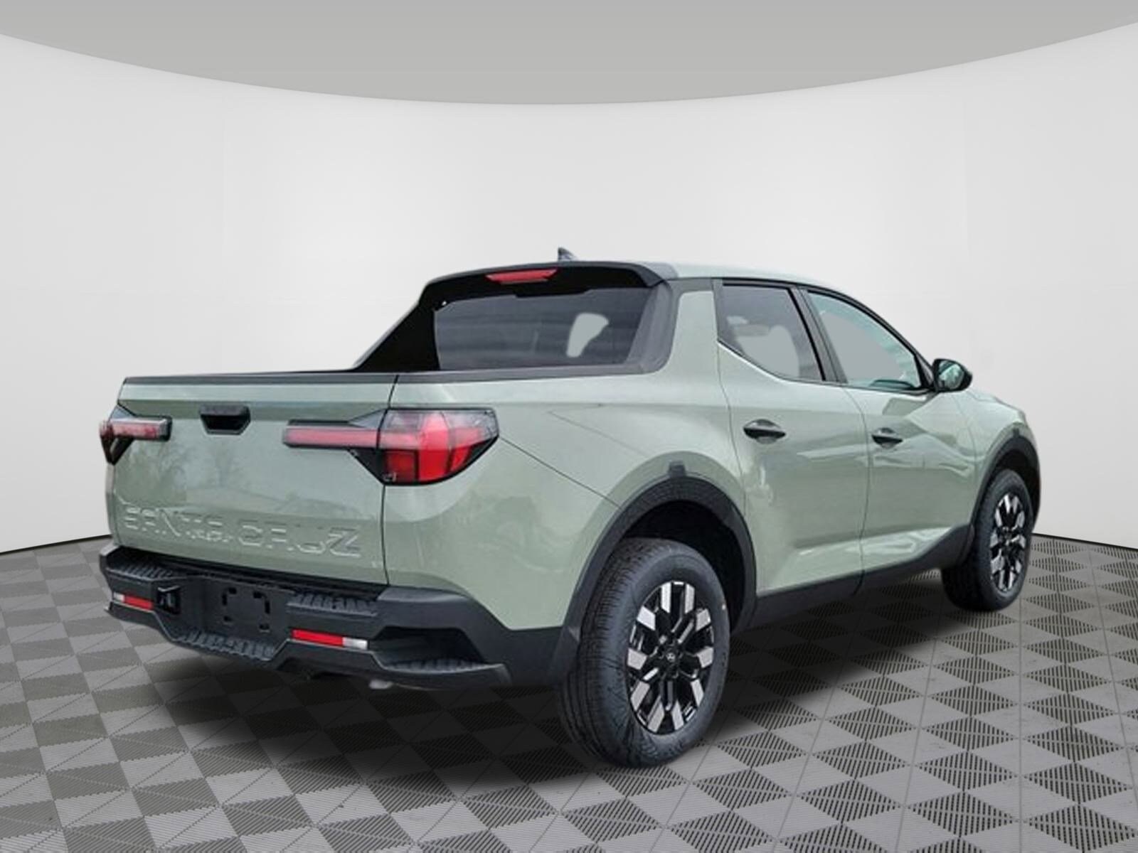 2025 Hyundai Santa Cruz SE photo 2