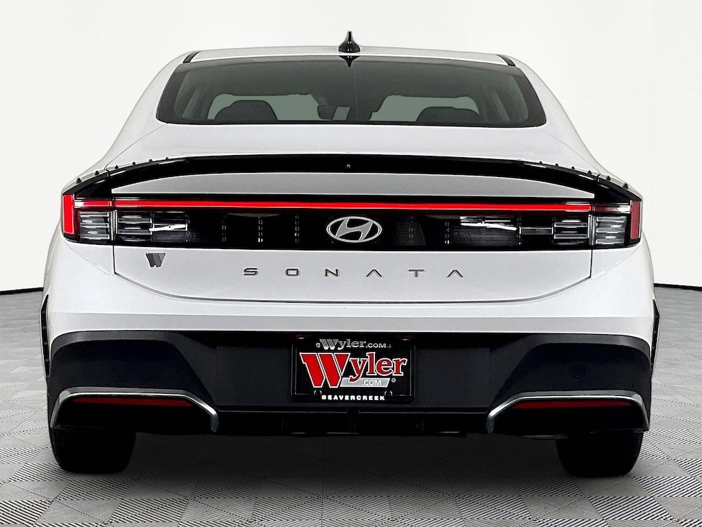 Certified 2025 Hyundai Sonata SE SE FWD