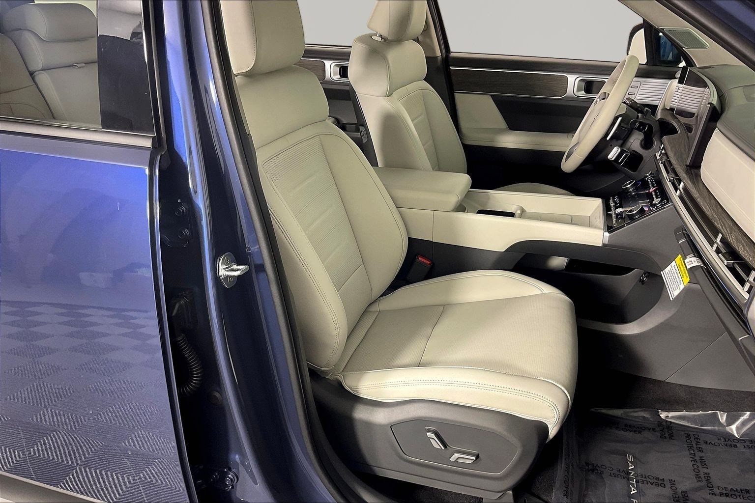 2026 Hyundai Santa Fe Limited - Photo 33