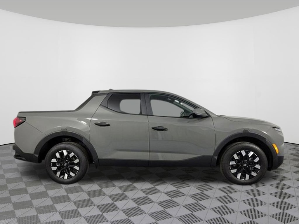 Used 2025 Hyundai Santa Cruz SE SE AWD
