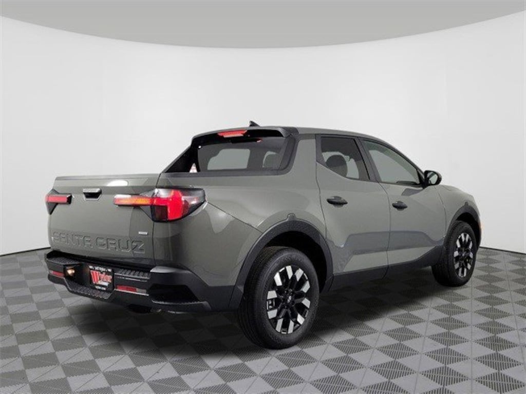 Used 2025 Hyundai Santa Cruz SE SE AWD
