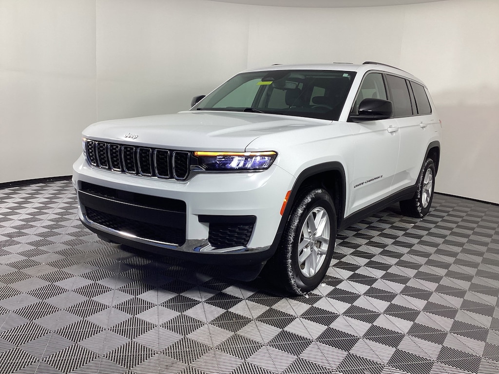 Used 2023 Jeep Grand Cherokee L Laredo Laredo 4x4