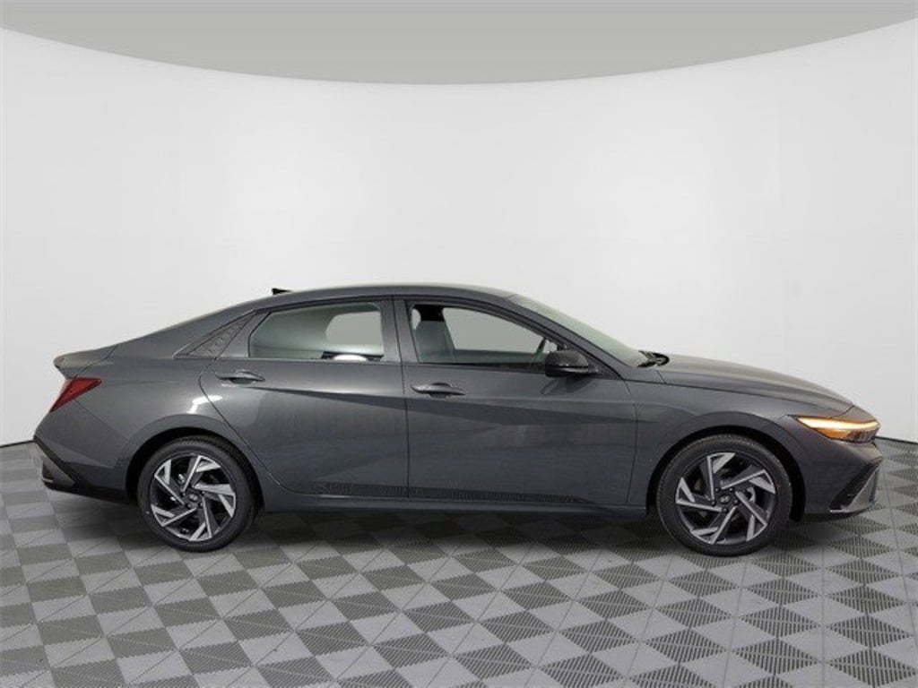 Used 2025 Hyundai Elantra SEL Sport SEL Sport IVT