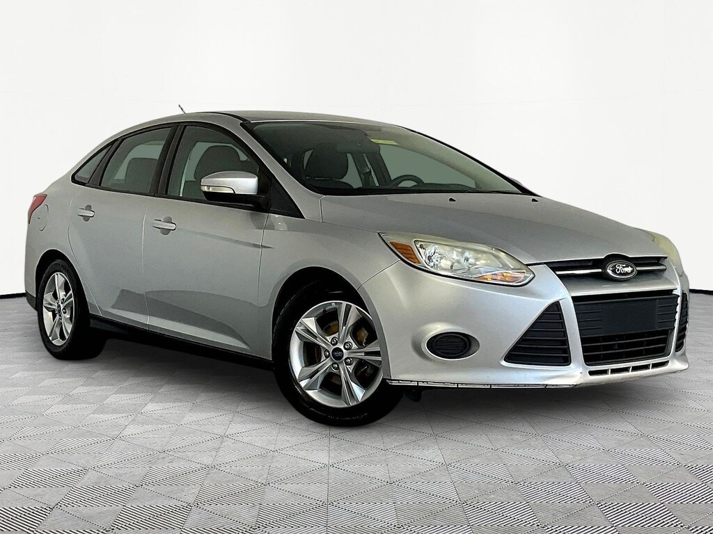 Used 2014 Ford Focus SE Sedan