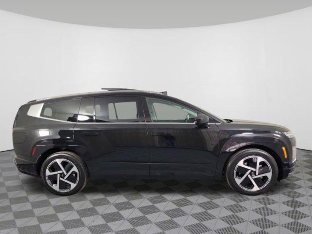 New 2026 Hyundai IONIQ 9 Performance Calligraphy SUV