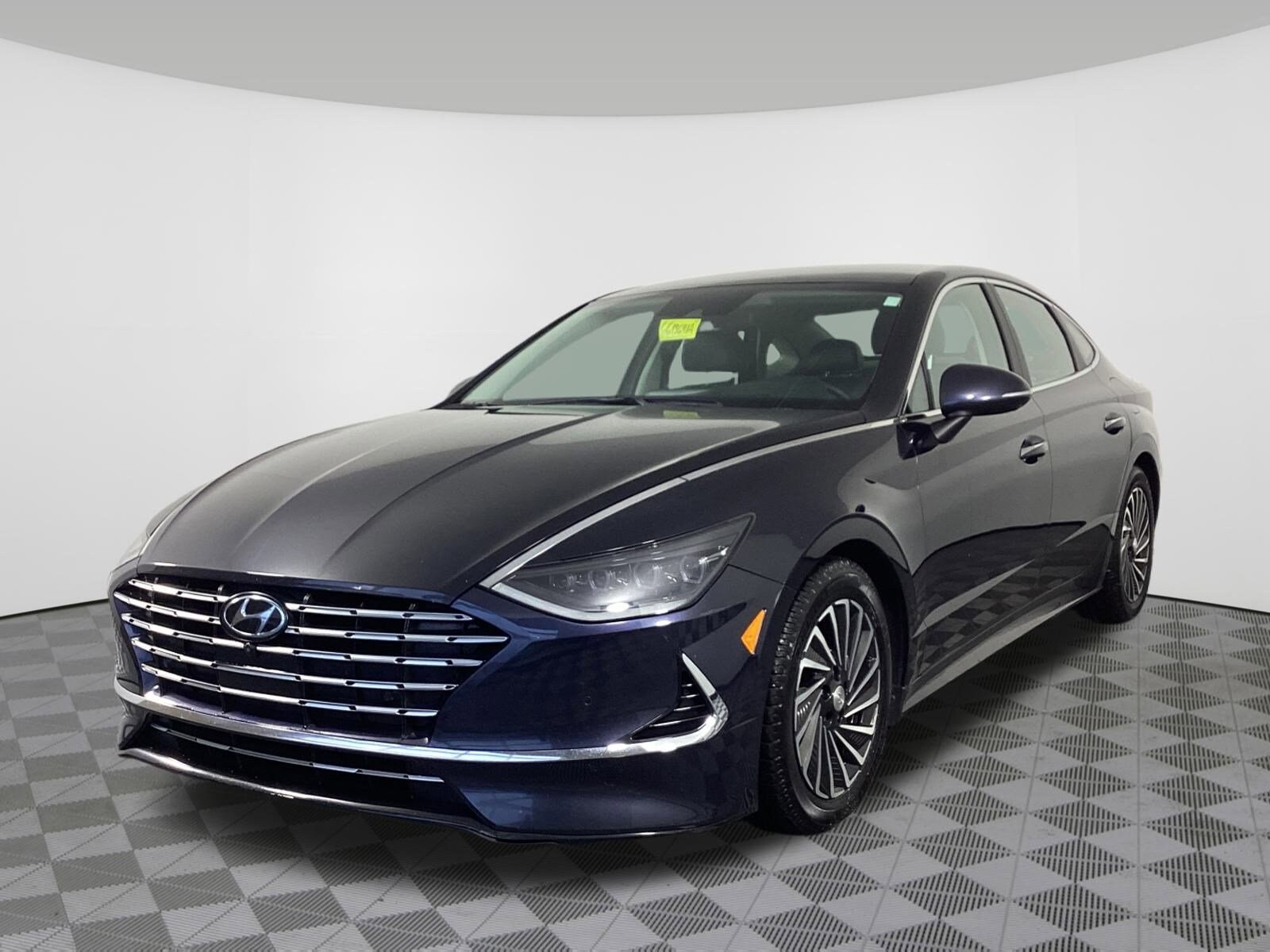 2021 Hyundai Sonata Hybrid Limited photo 2