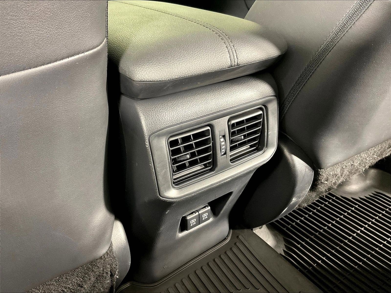 2020 Toyota RAV4 XSE - Photo 10