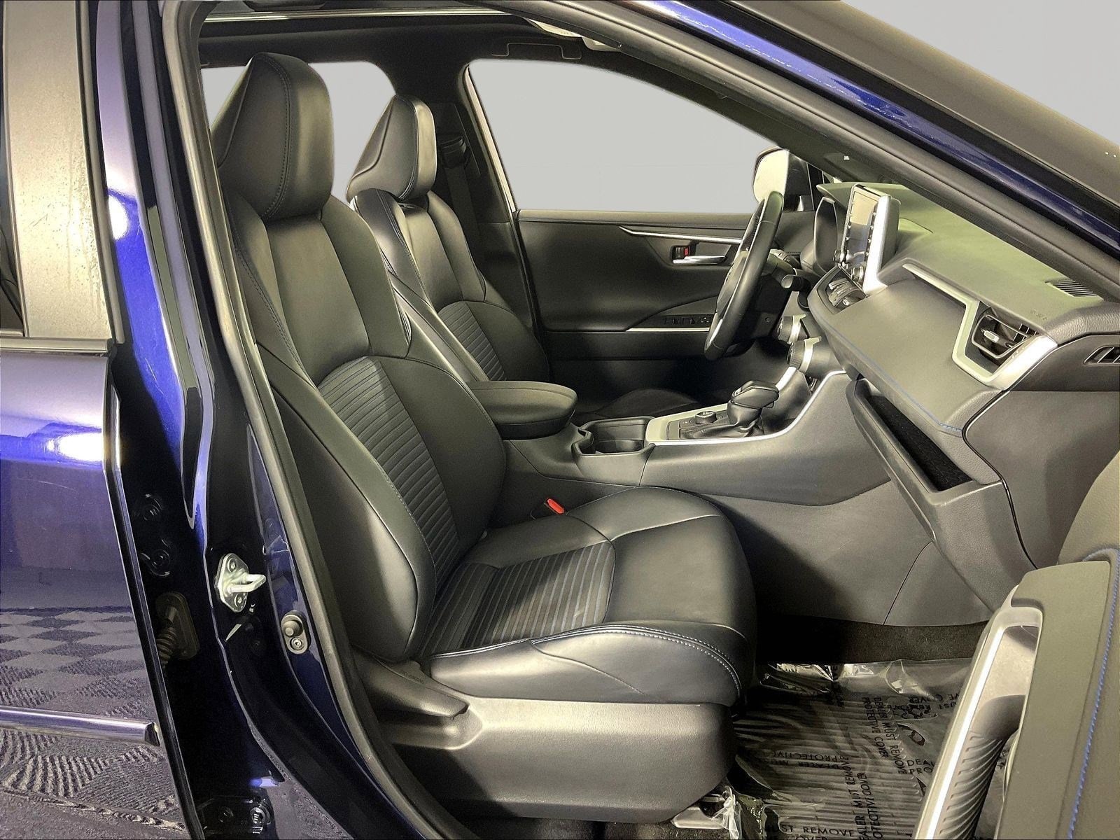 2020 Toyota RAV4 XSE - Photo 29