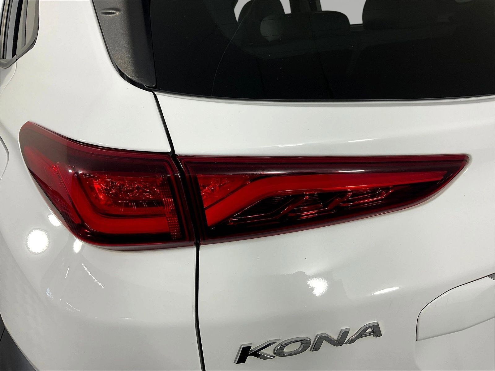 2021 Hyundai Kona Limited - Photo 22
