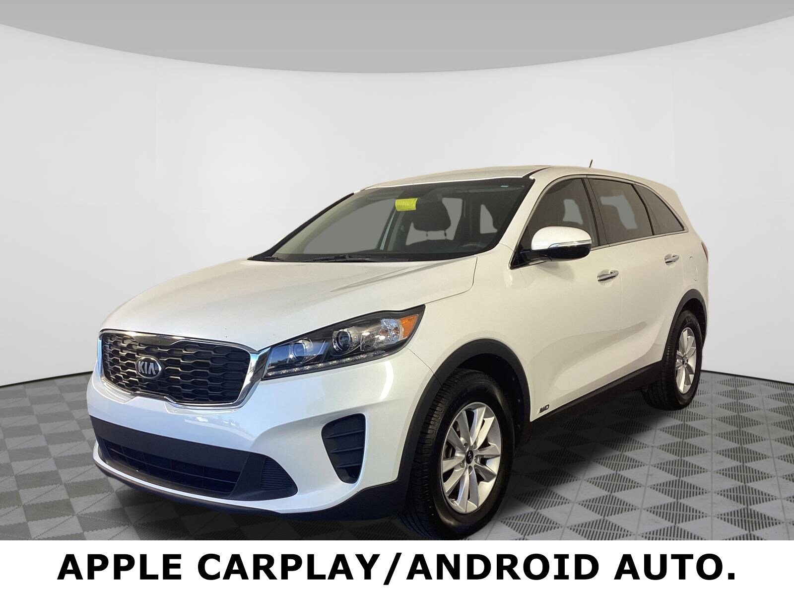 2020 Kia Sorento LX photo 2