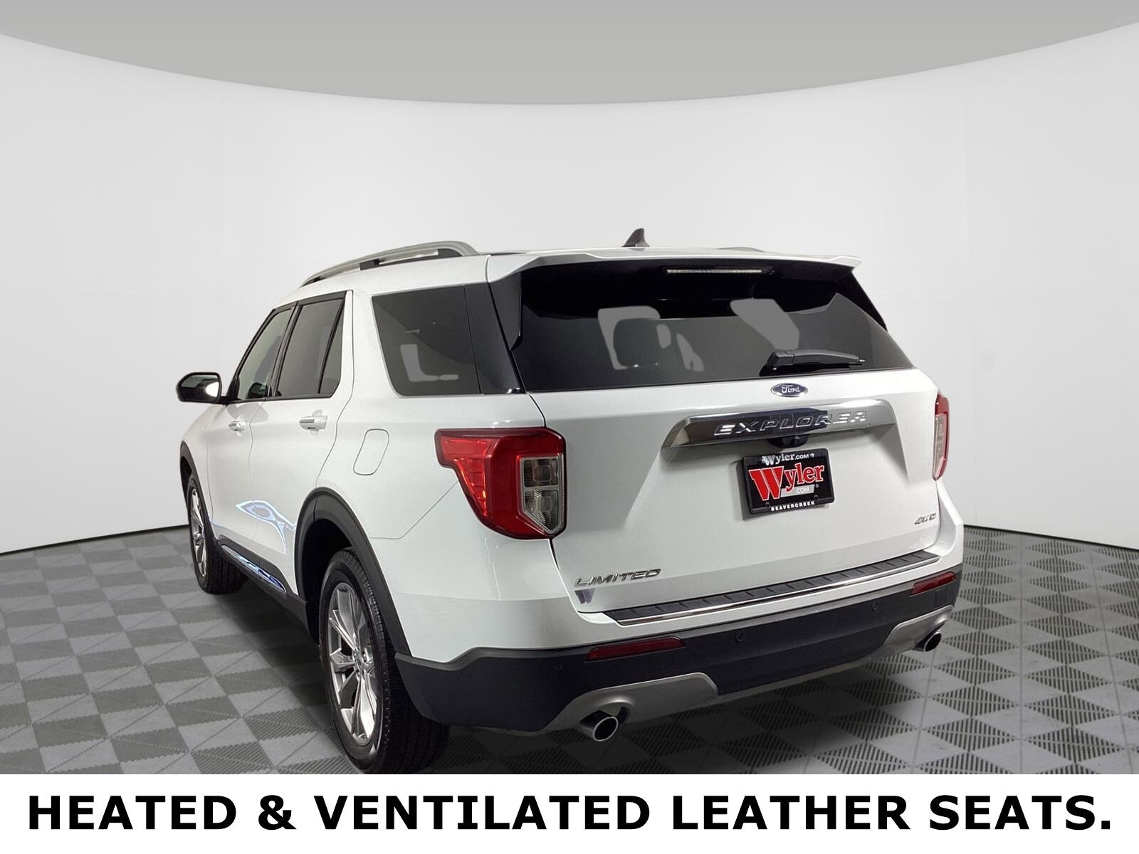 2023 Ford Explorer Limited photo 2