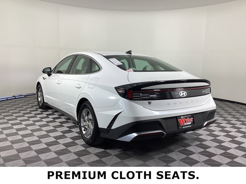 Certified 2025 Hyundai Sonata SE SE FWD