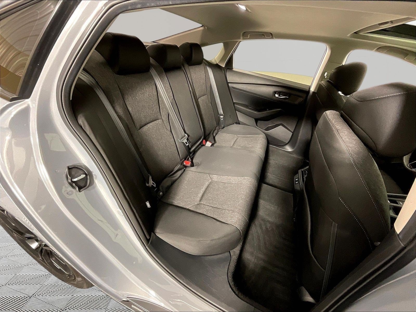 2025 Honda Accord SE - Photo 28