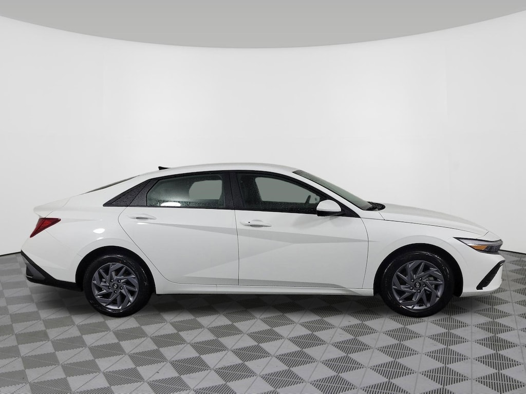 New 2026 Hyundai Elantra Hybrid Blue Sedan