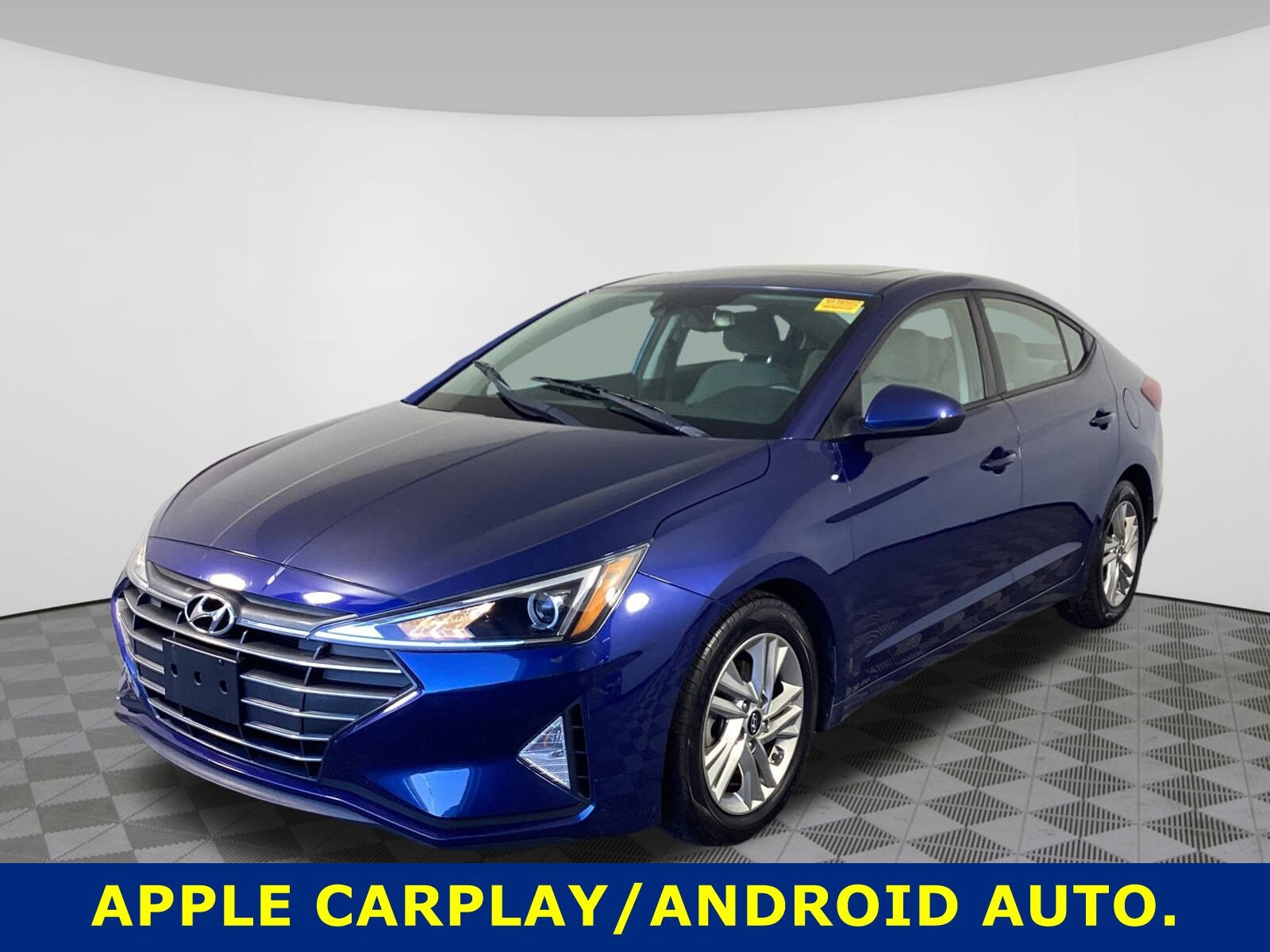 2020 Hyundai Elantra Value Edition photo 2