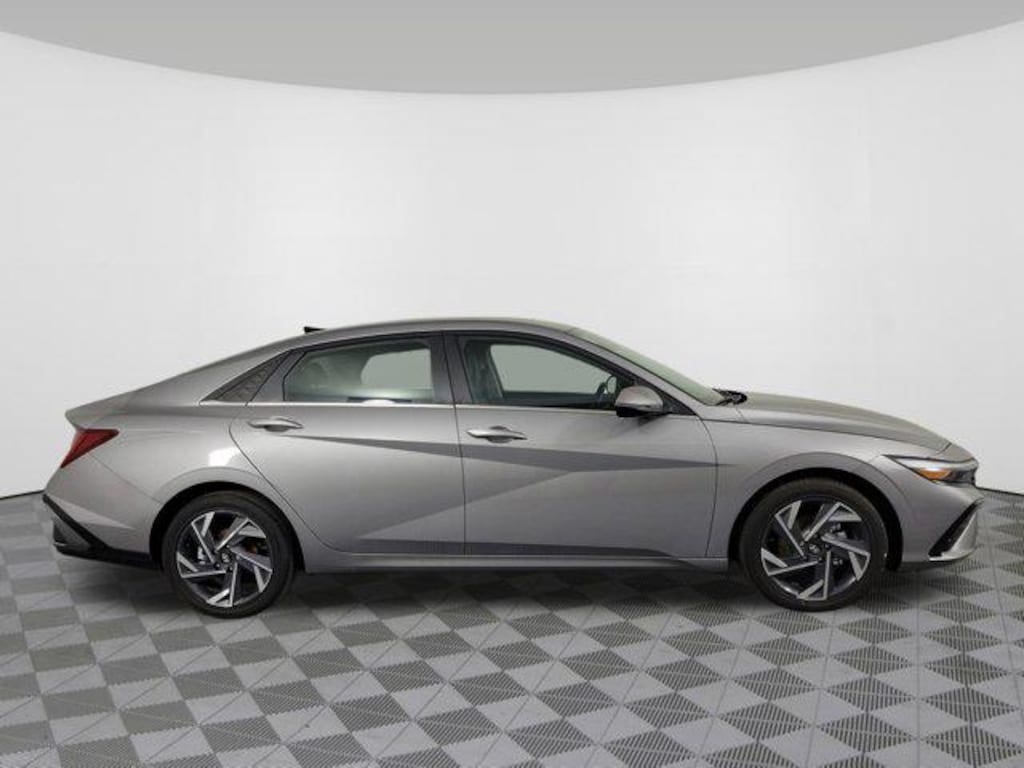 New 2025 Hyundai Elantra Hybrid Limited Sedan