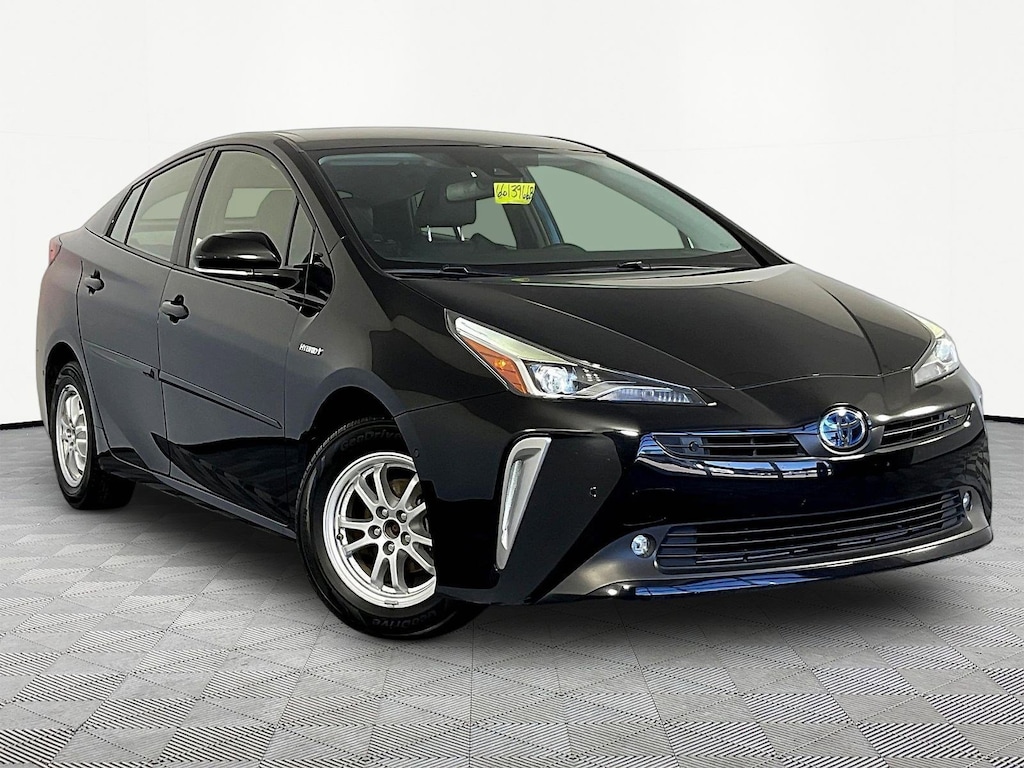 Used 2019 Toyota Prius XLE AWD-e XLE AWD-e