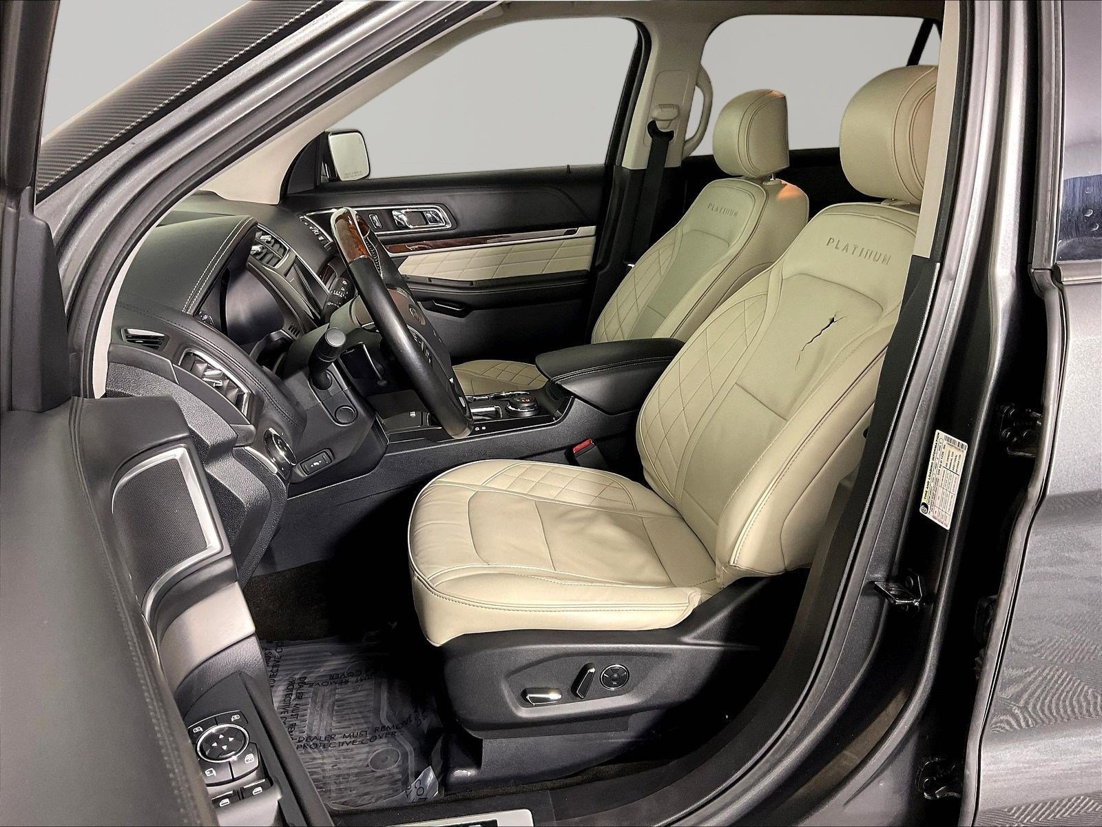2016 Ford Explorer Platinum - Photo 21