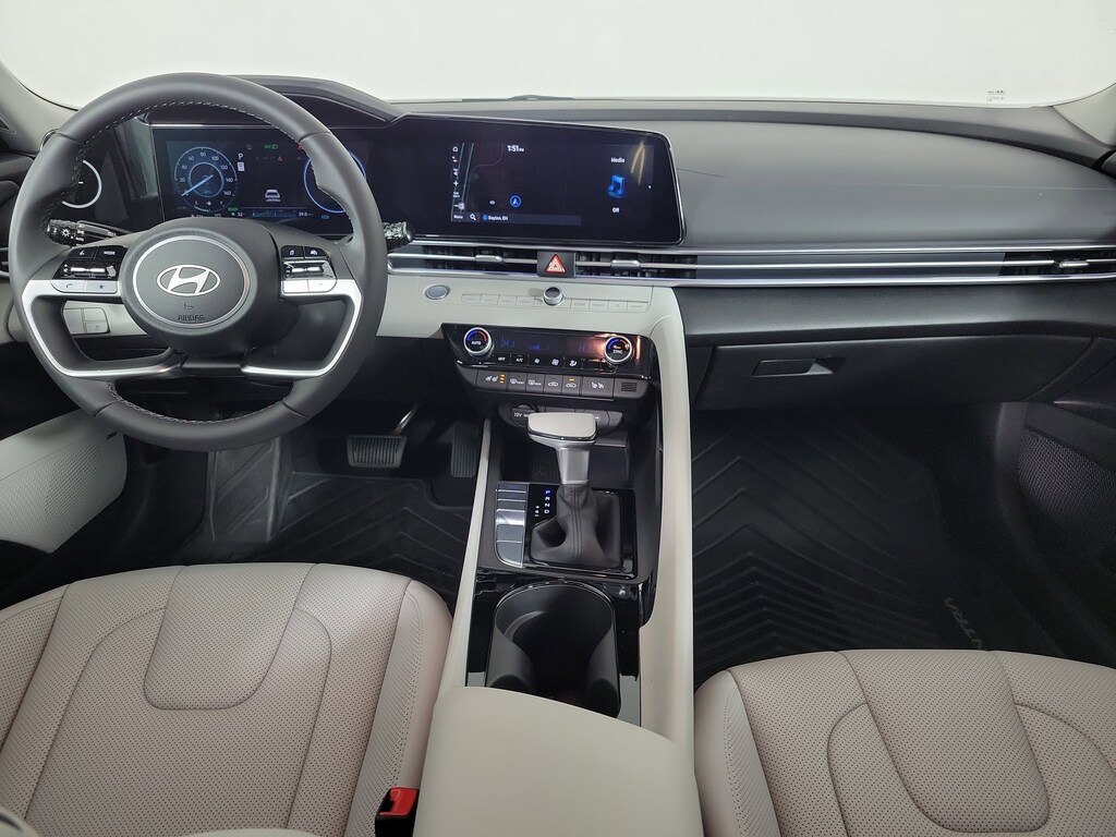 New 2025 Hyundai Elantra Hybrid Limited Sedan